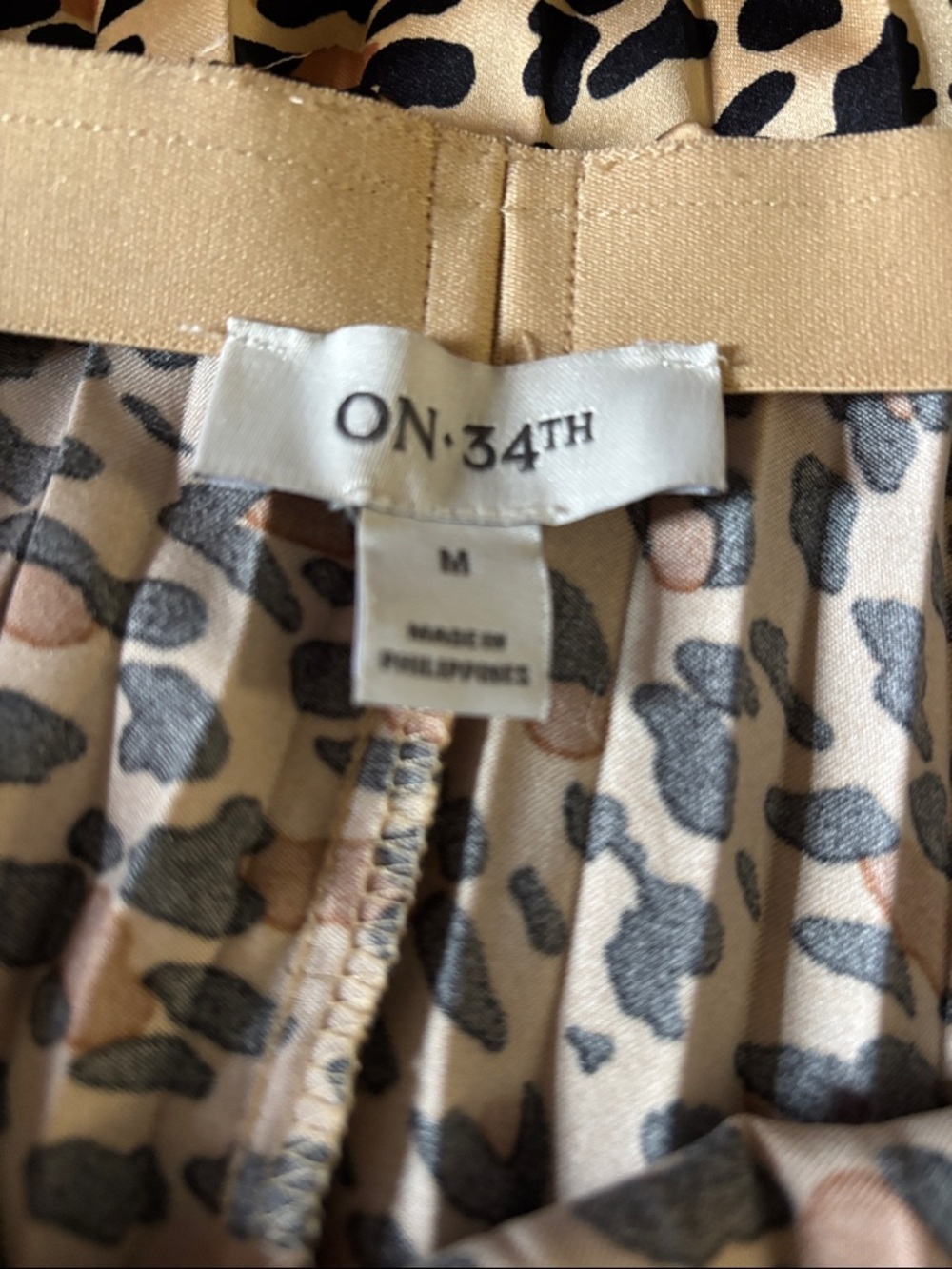 ON 34TH Trendy Leopard Print Pleated Midi Skirt | Size M - Picture 5 of 9